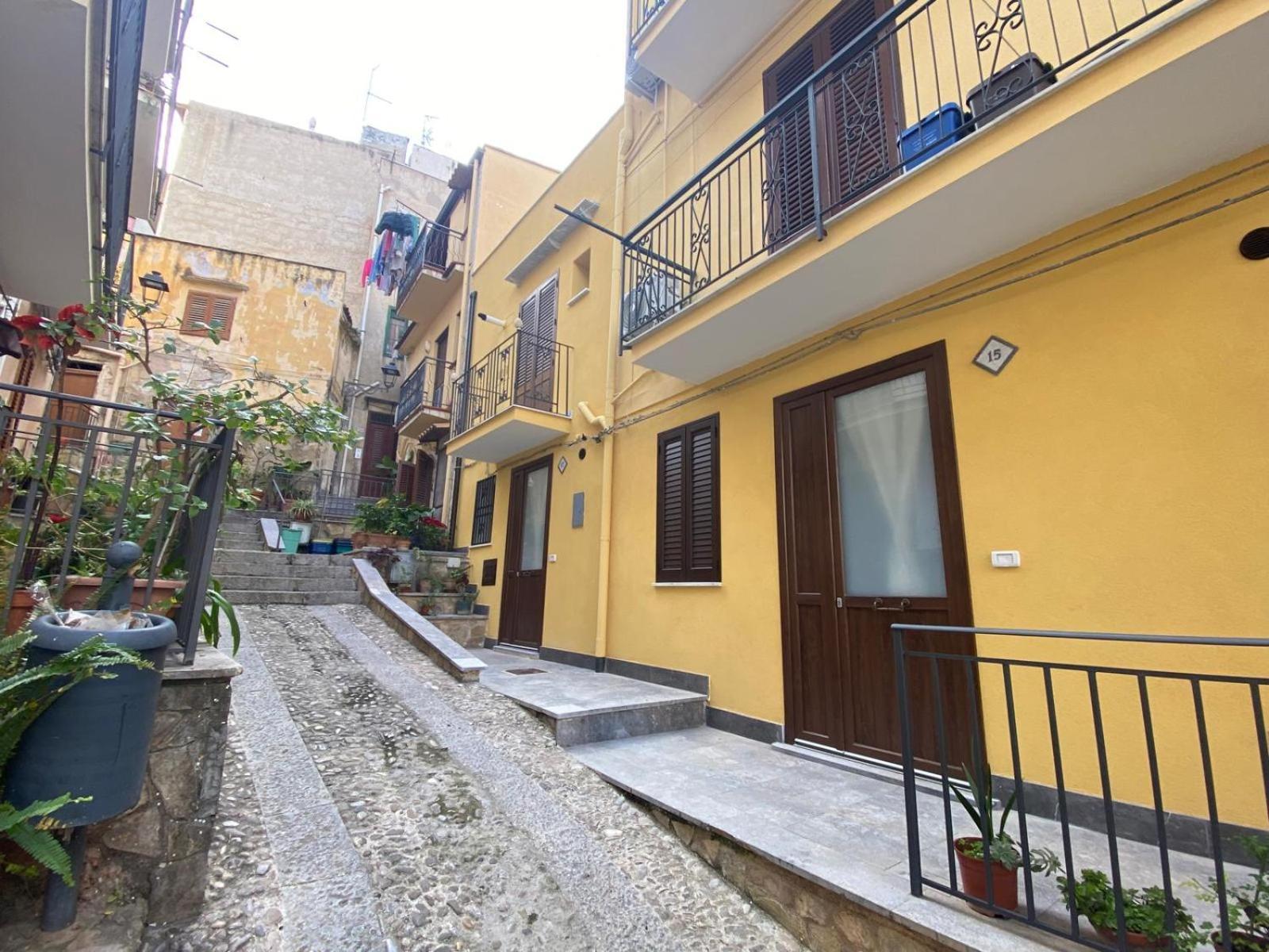 Pensión Dell'arco - Civico 17
